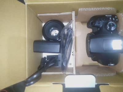 CANON DSLR 1300D Rebel t6 lens 50mm 1.8 plus all accessories