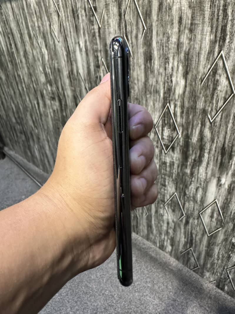 Apple iPhone 11Pro 5