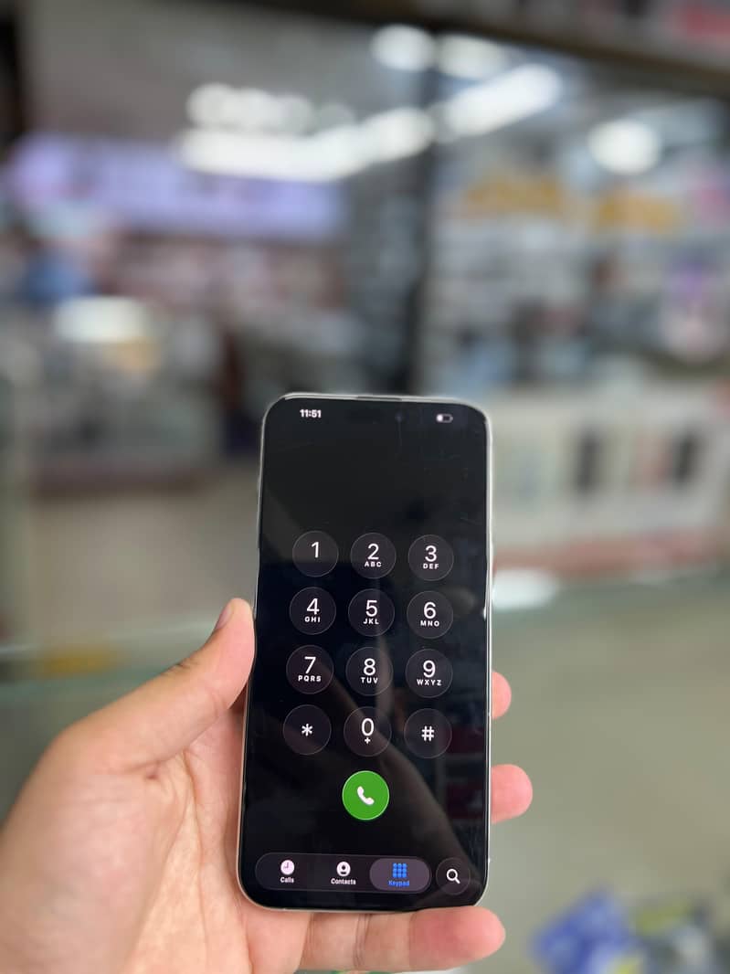 Apple iPhone 15 Pro Max 2