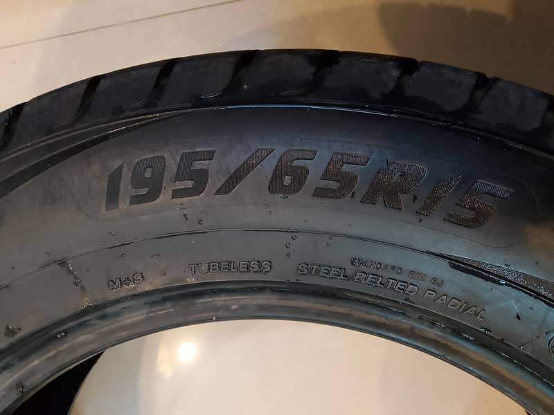 CAR TYRE 0