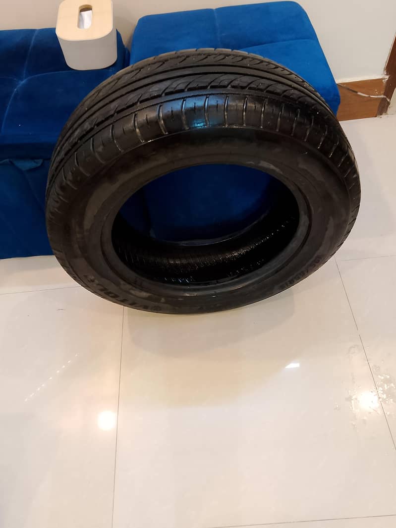 CAR TYRE 3