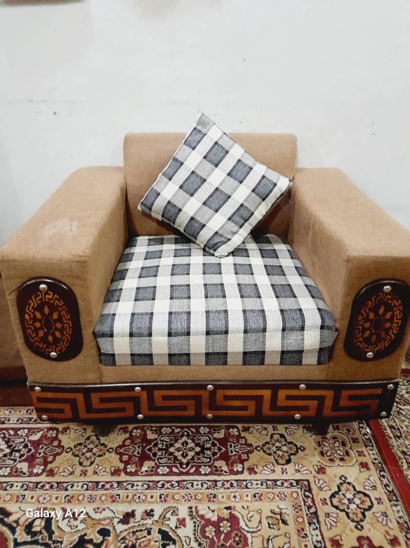 4 Seater sofa . 2