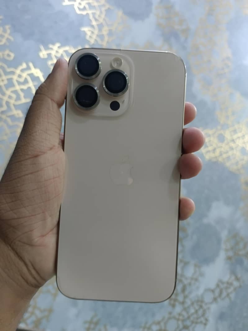 Iphone 16 pro max 1