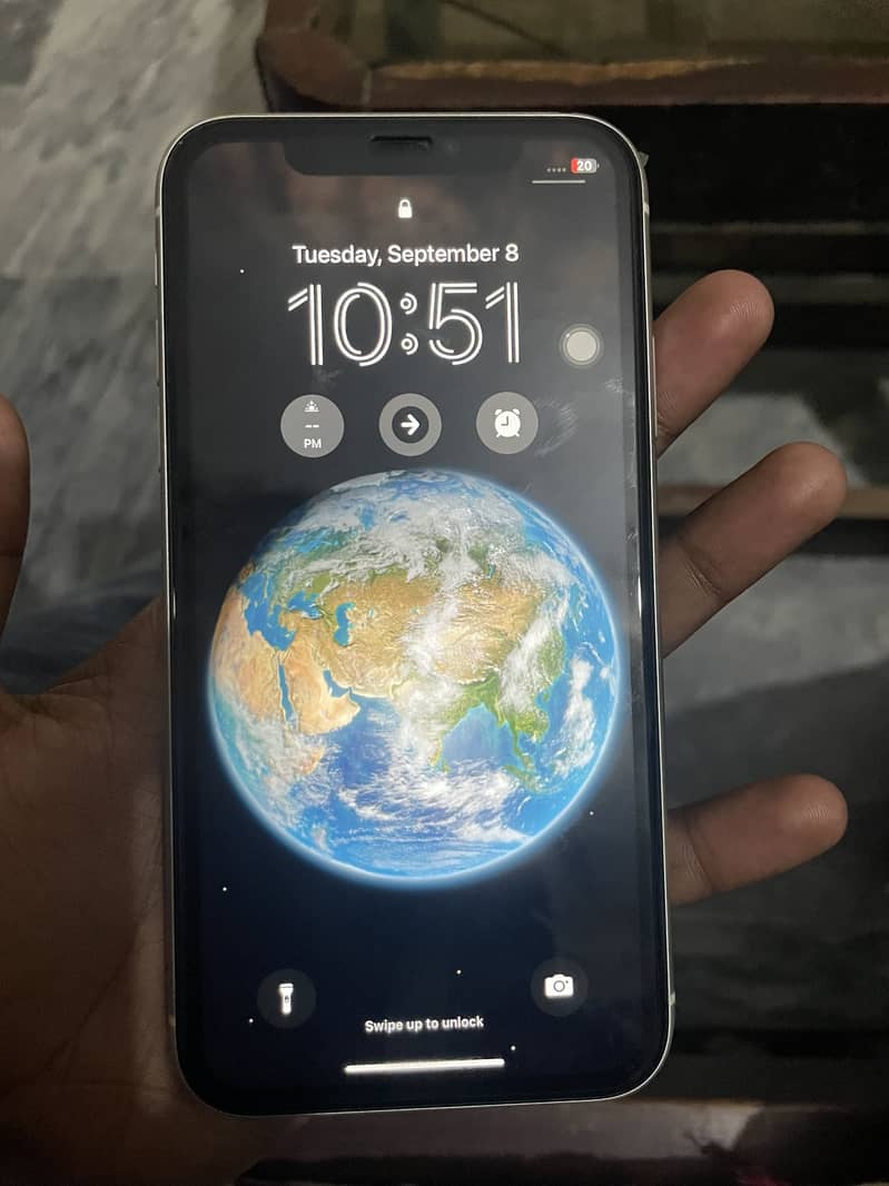 Apple iPhone 11 0
