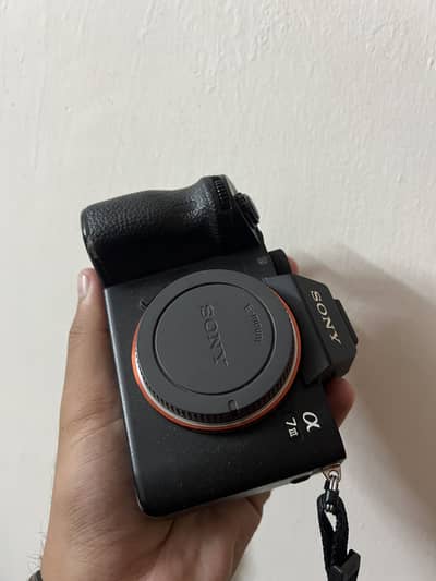 SONY A 7iii for sale