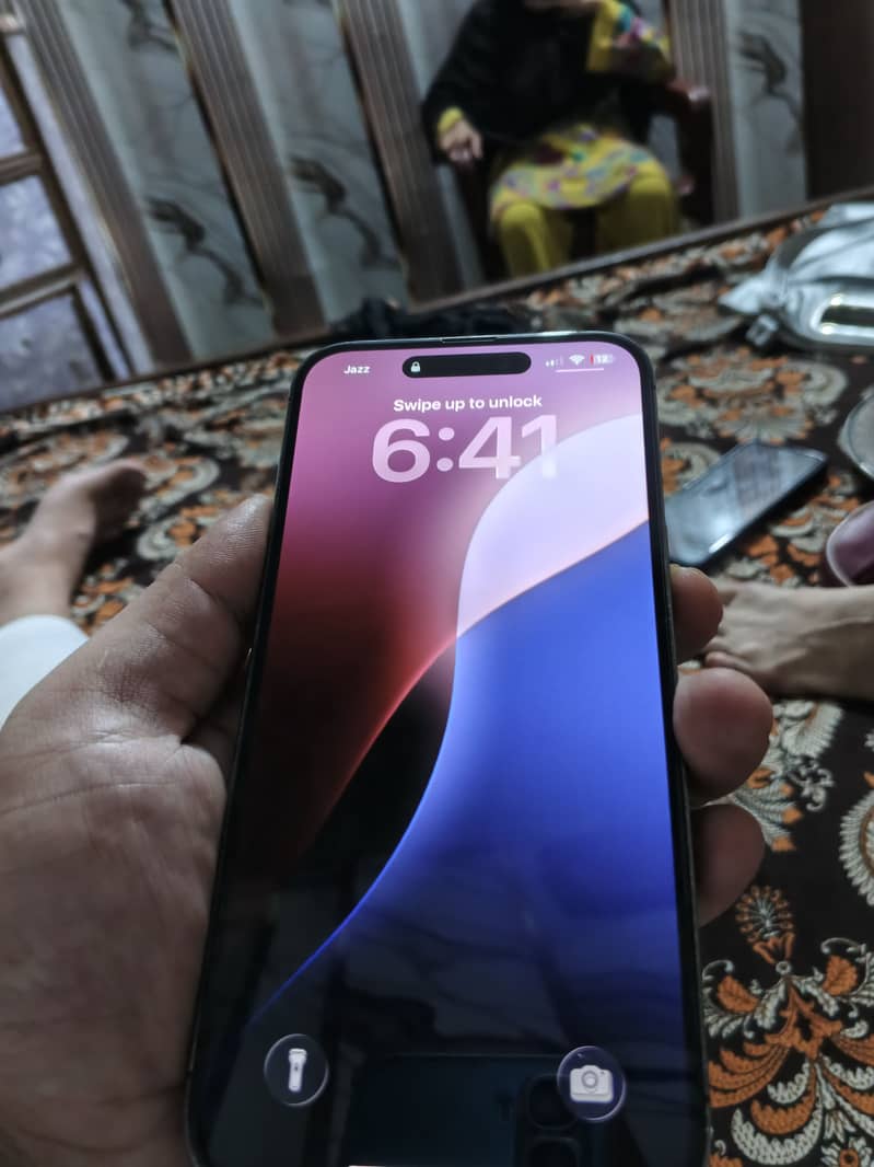 Apple iPhone 14 Pro Max 0