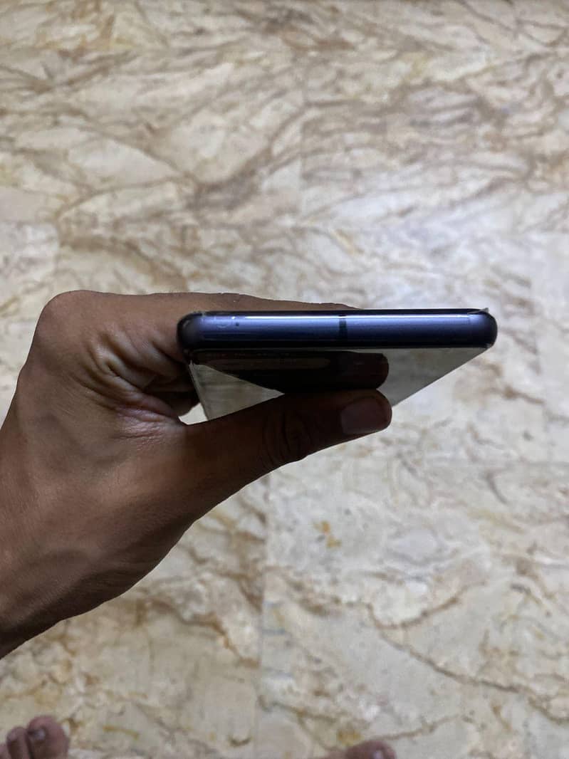 Google Pixel 7 4