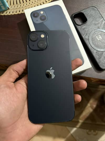 Apple iPhone 13