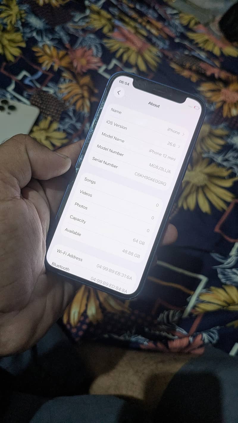 Apple iPhone 12 mini 4