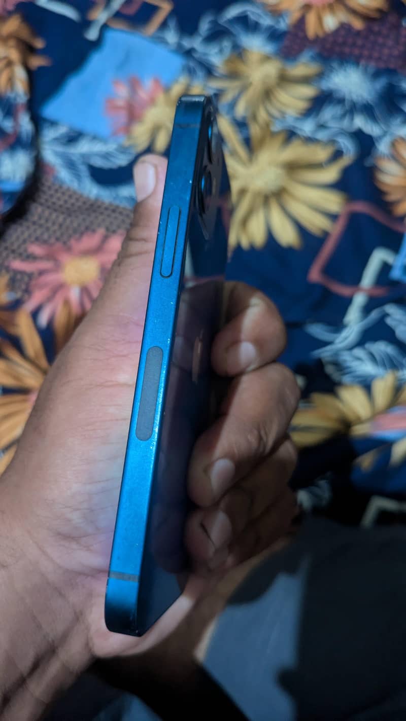 Apple iPhone 12 mini 7