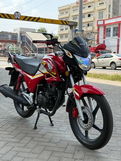 * Honda CB 150F 2025 Model – Like Brand New | Only 690 KM*