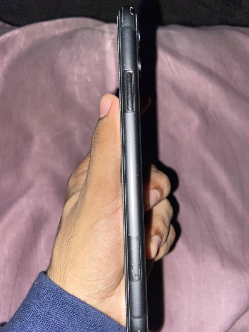 Apple iPhone 11 5