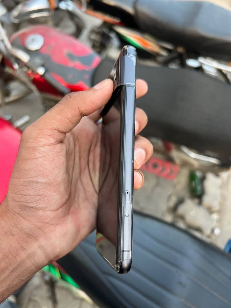 Google Pixel 8 2