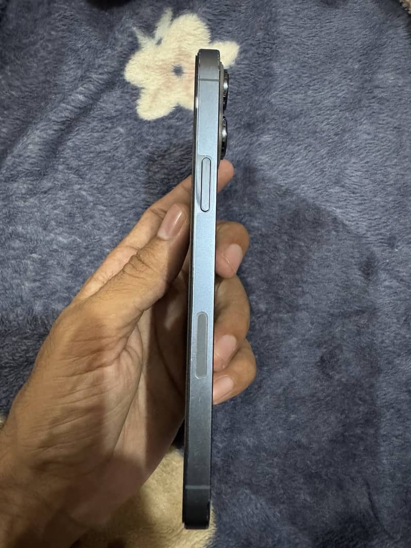 Apple iPhone 13 Pro Max 3