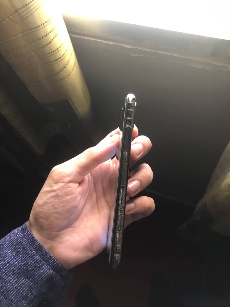 Apple iPhone X 2