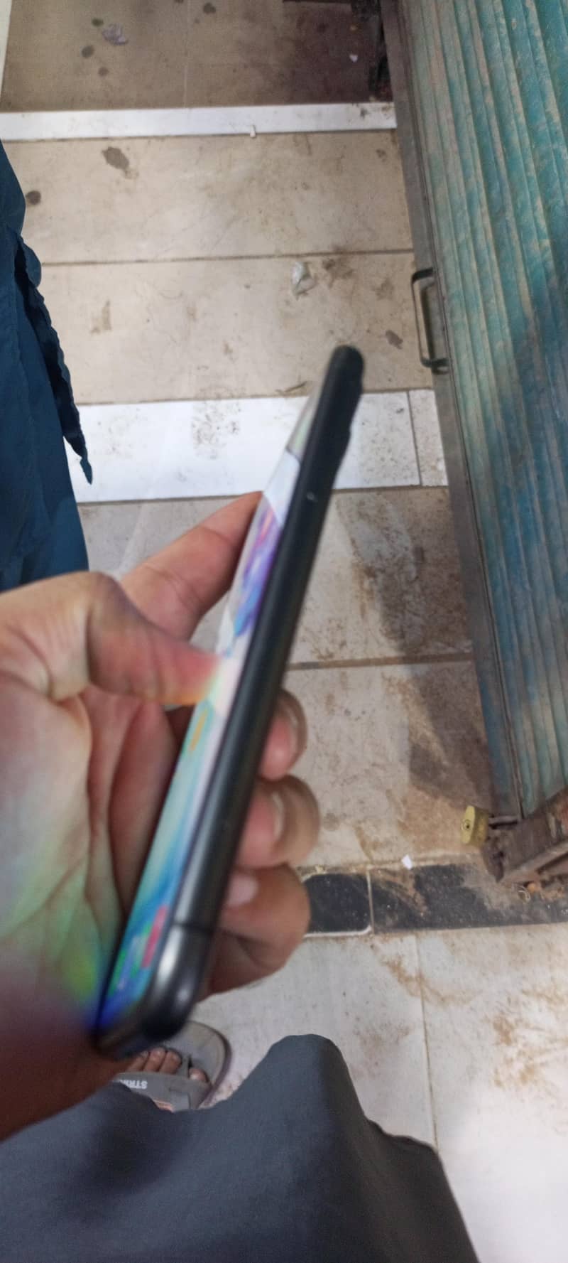 Apple iPhone 11 4
