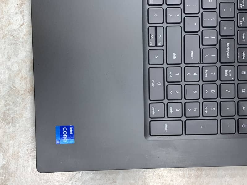 Dell Precision 7780 4