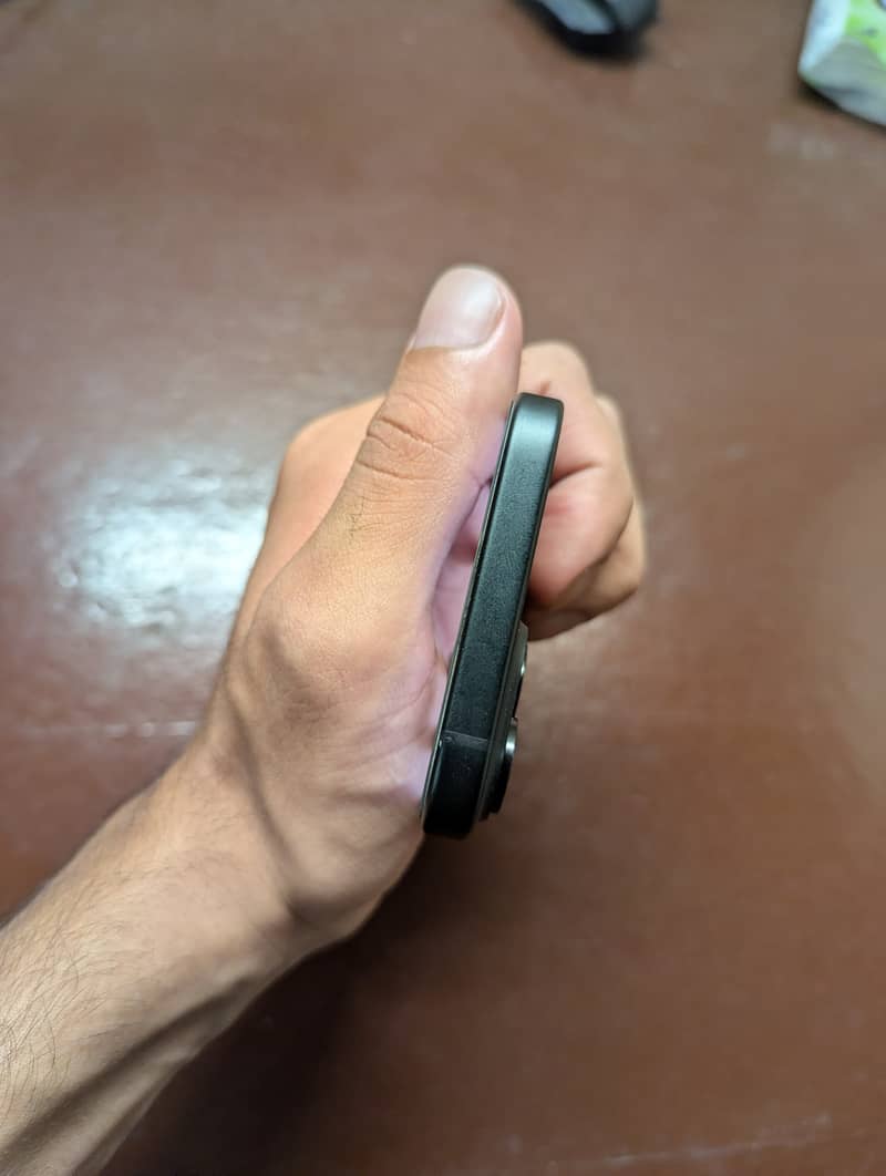 Apple iPhone 15 3