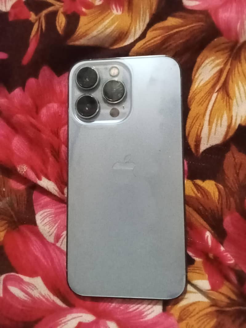 Apple iphone 13 pro 1