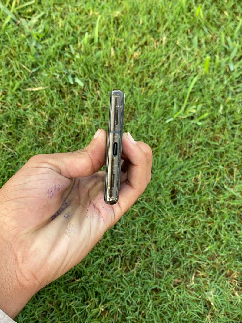 pixel 6a 12