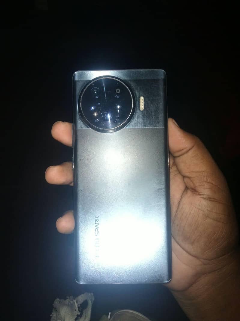 Tecno Spark 20 Pro Plus 0