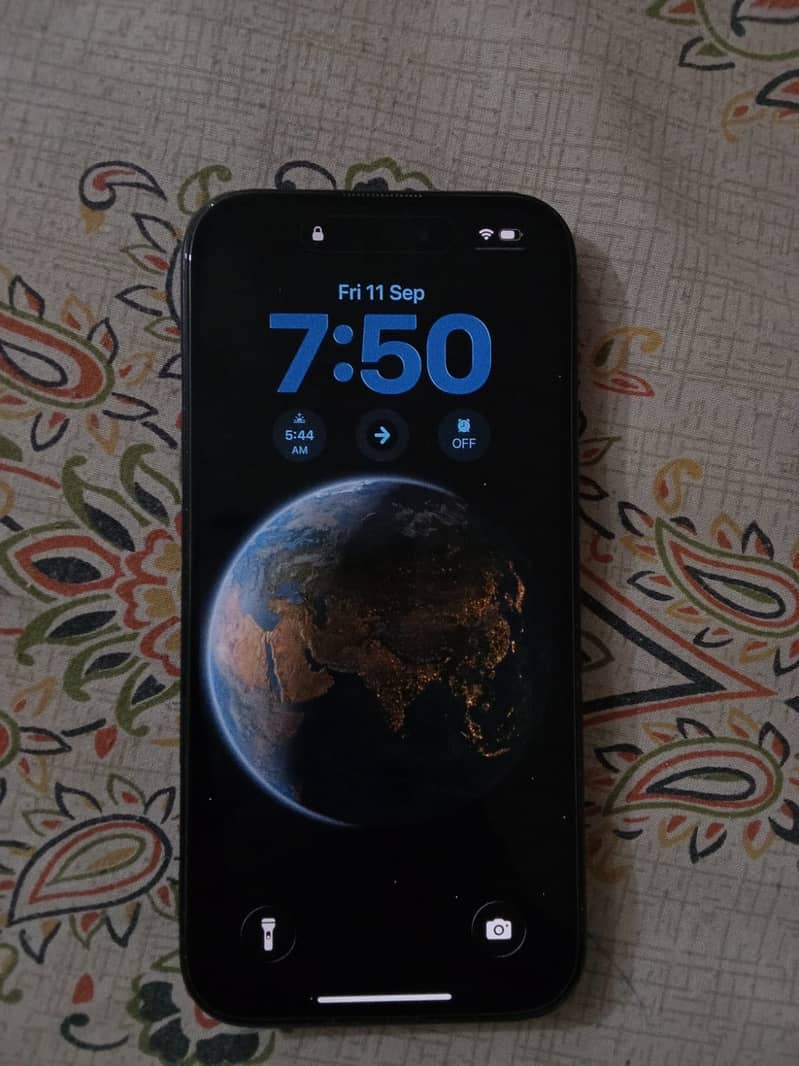Apple iPhone 15 0