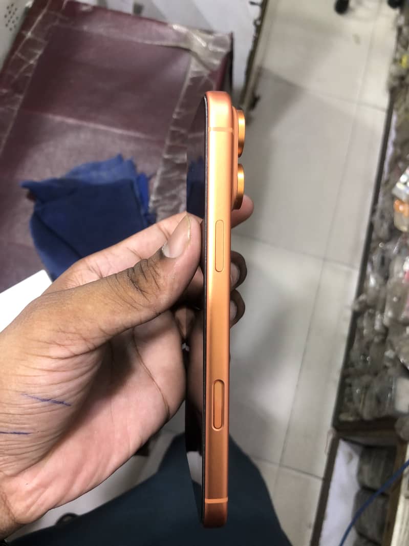 Apple iPhone 17 Pro Max 1