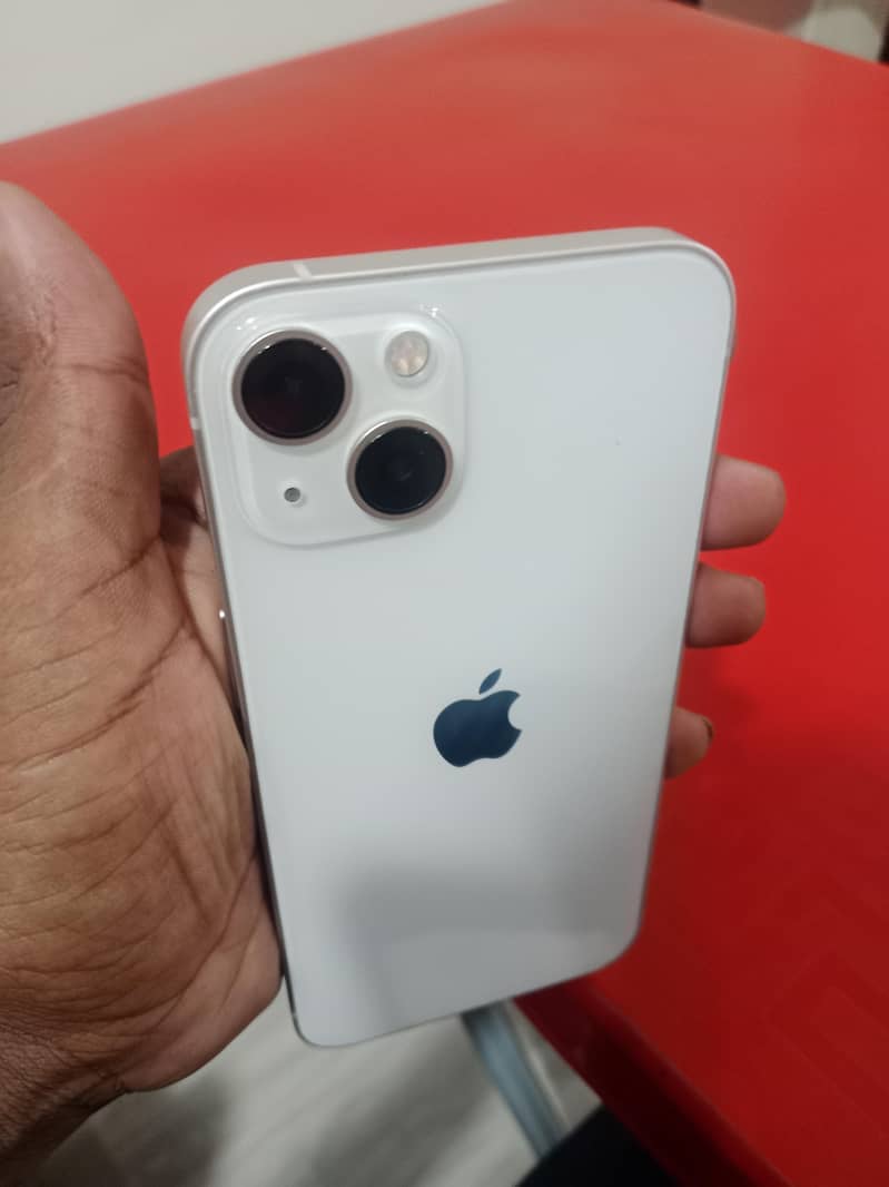 Apple iPhone 13 3