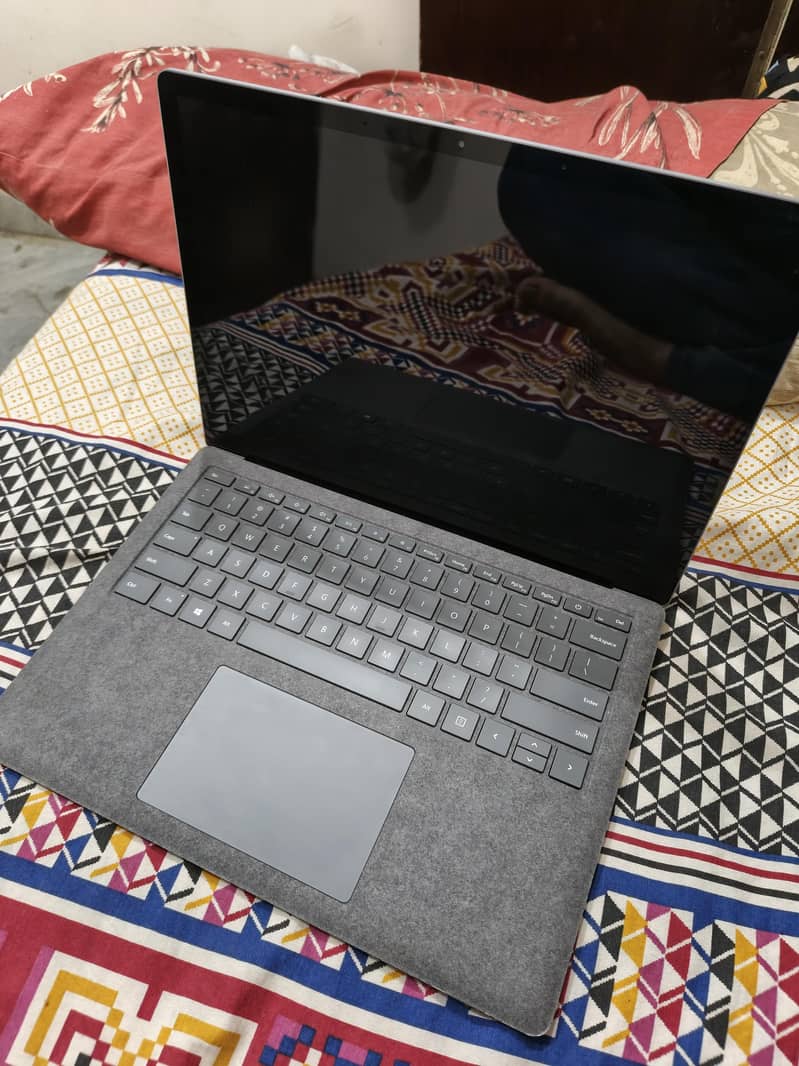 Microsoft Surface 0