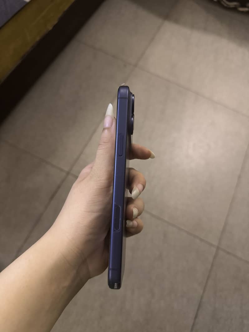 Apple iPhone 17 Pro Max 5