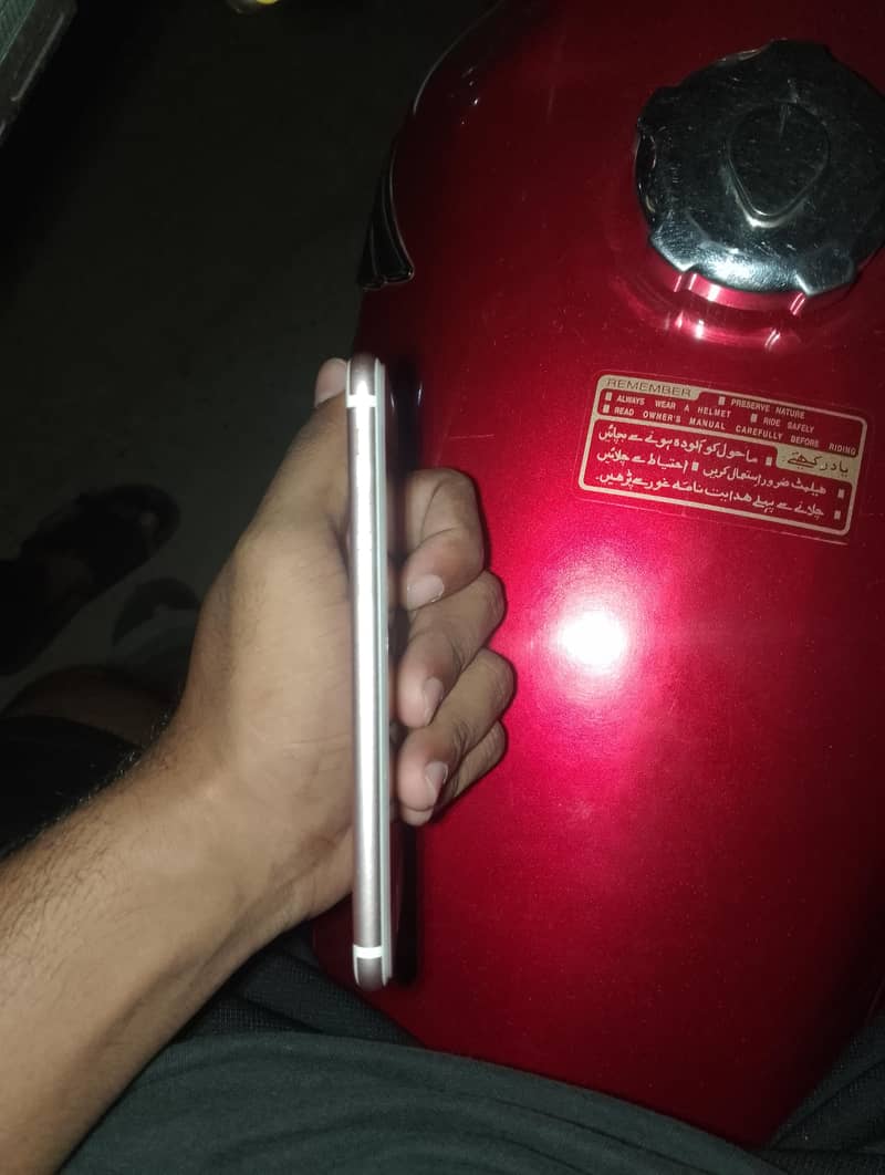 Apple iPhone 7 6