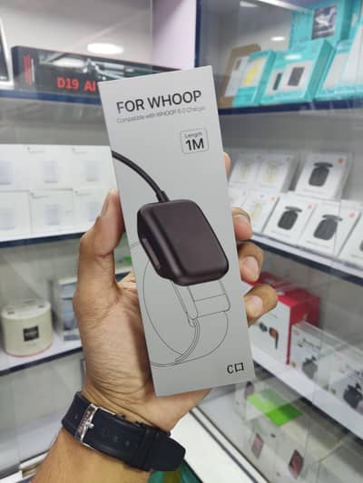Whoop 5. O MG Charger