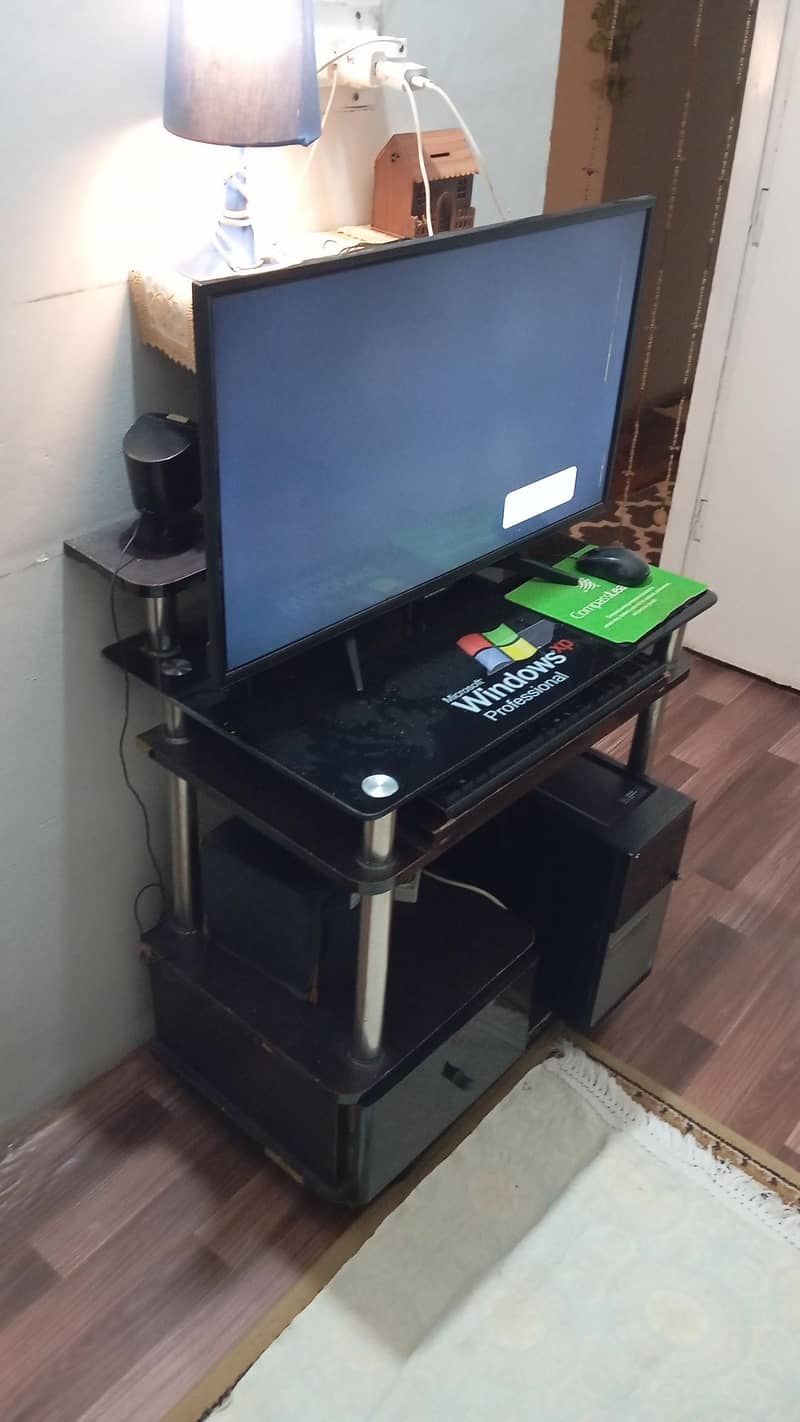 Computer Table 2