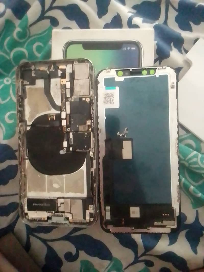 Apple iPhone X 2