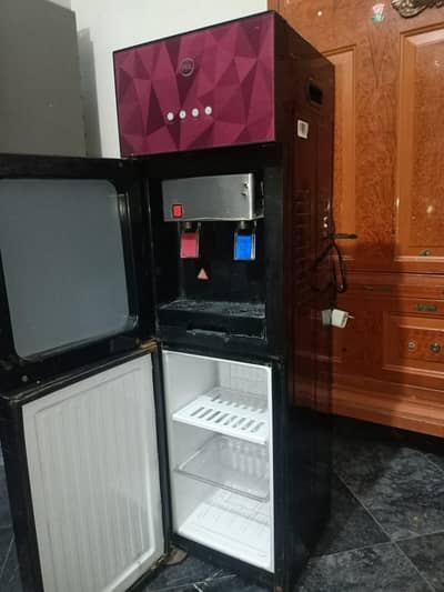Pel Water Dispanser And Mini Refrigerator Original Condition