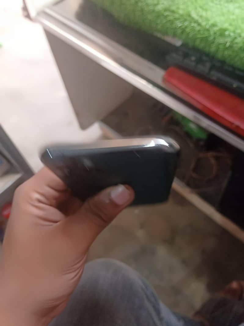 Apple iPhone 11 Pro 5