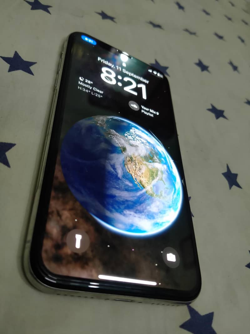 Apple iPhone X 0
