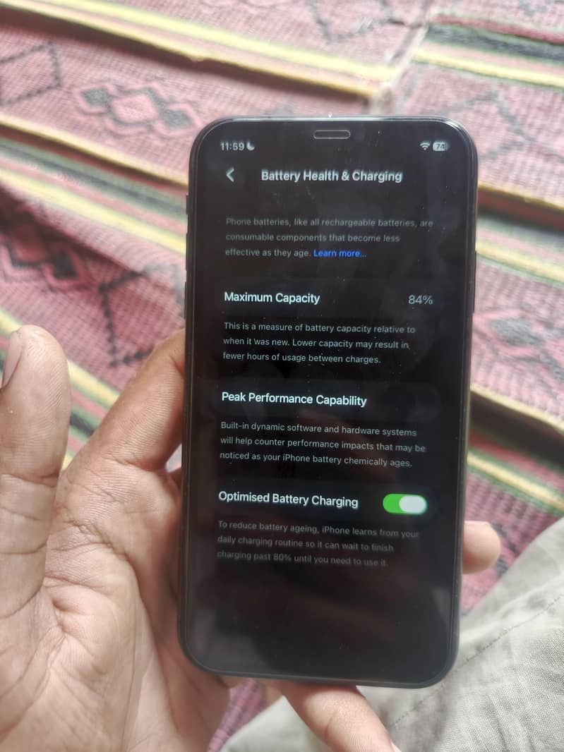 Apple iPhone 11 4
