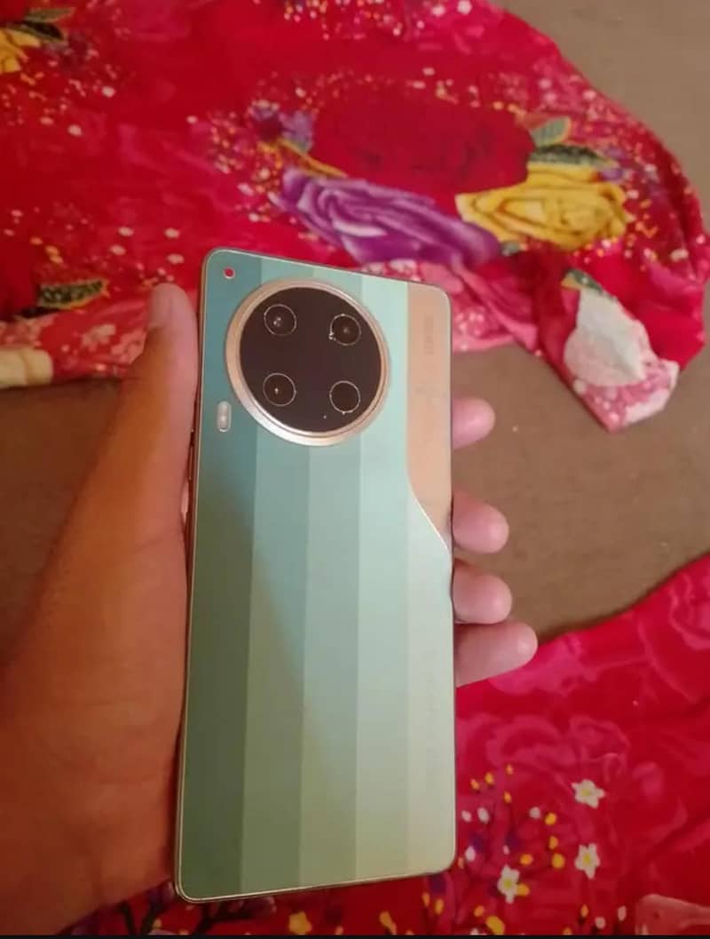 tecno camon 30 4