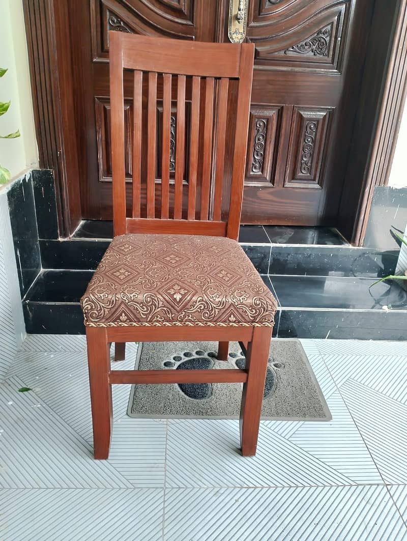 Dinning Table 0