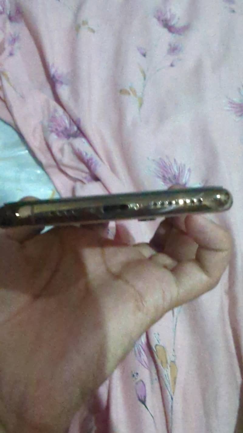 Apple iPhone X 2
