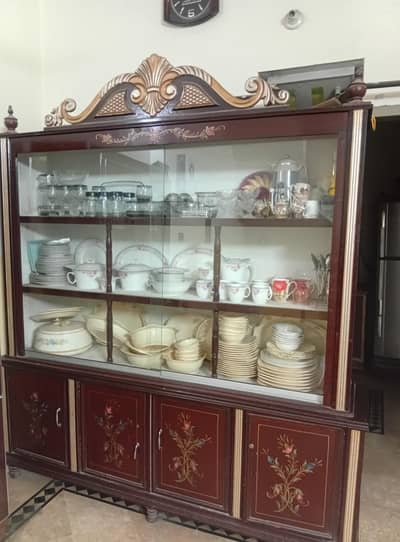 good condition bartanon wala showcase