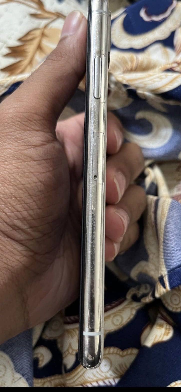 Apple iPhone X 1