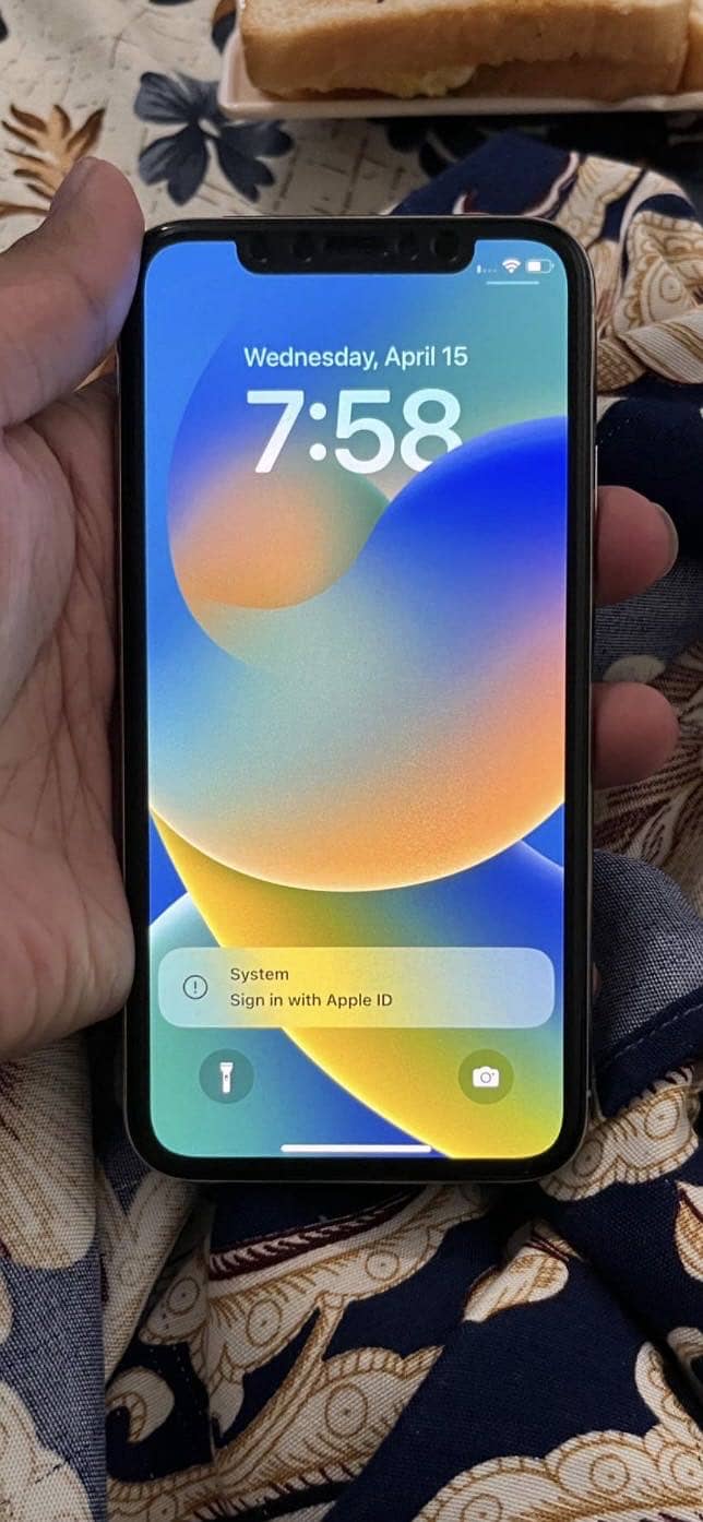 Apple iPhone X 3
