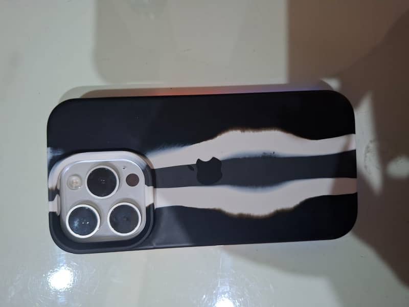 Apple iPhone 15 Pro 5