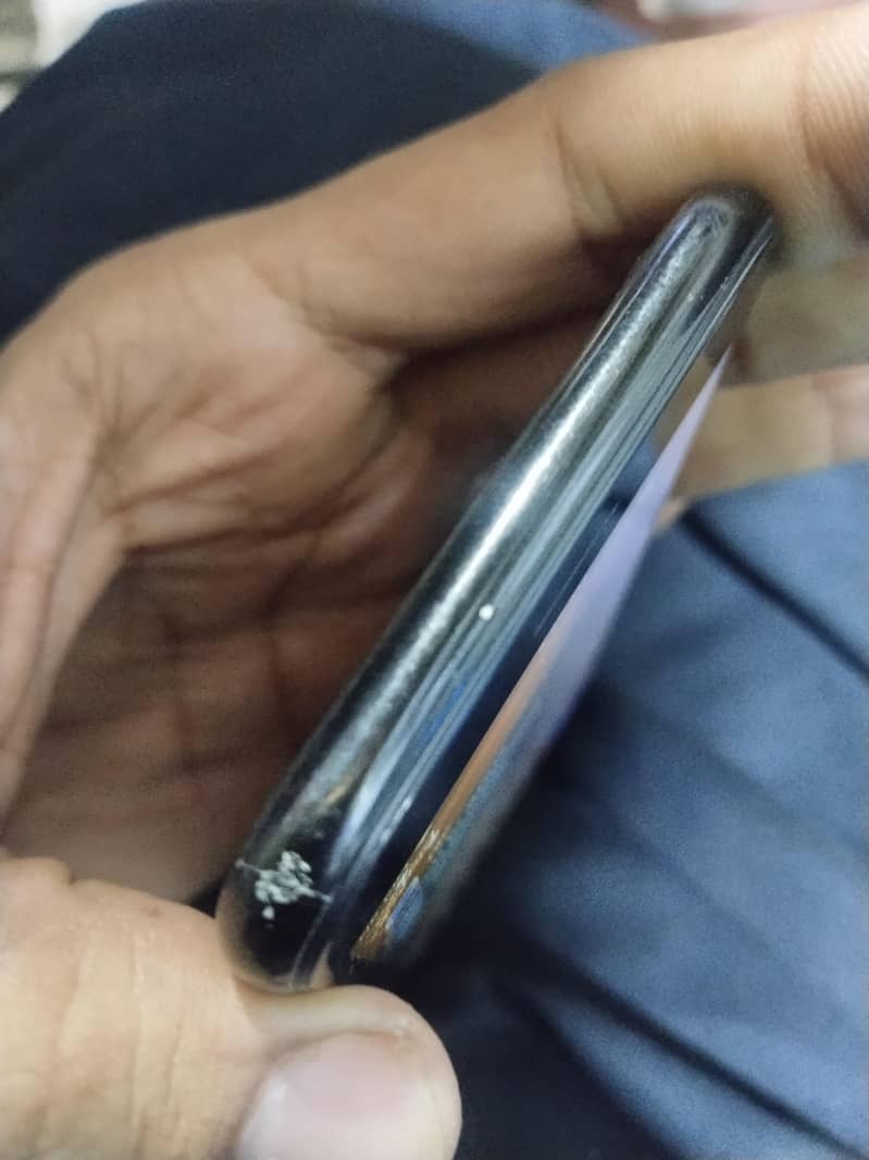 Apple iPhone 7 0
