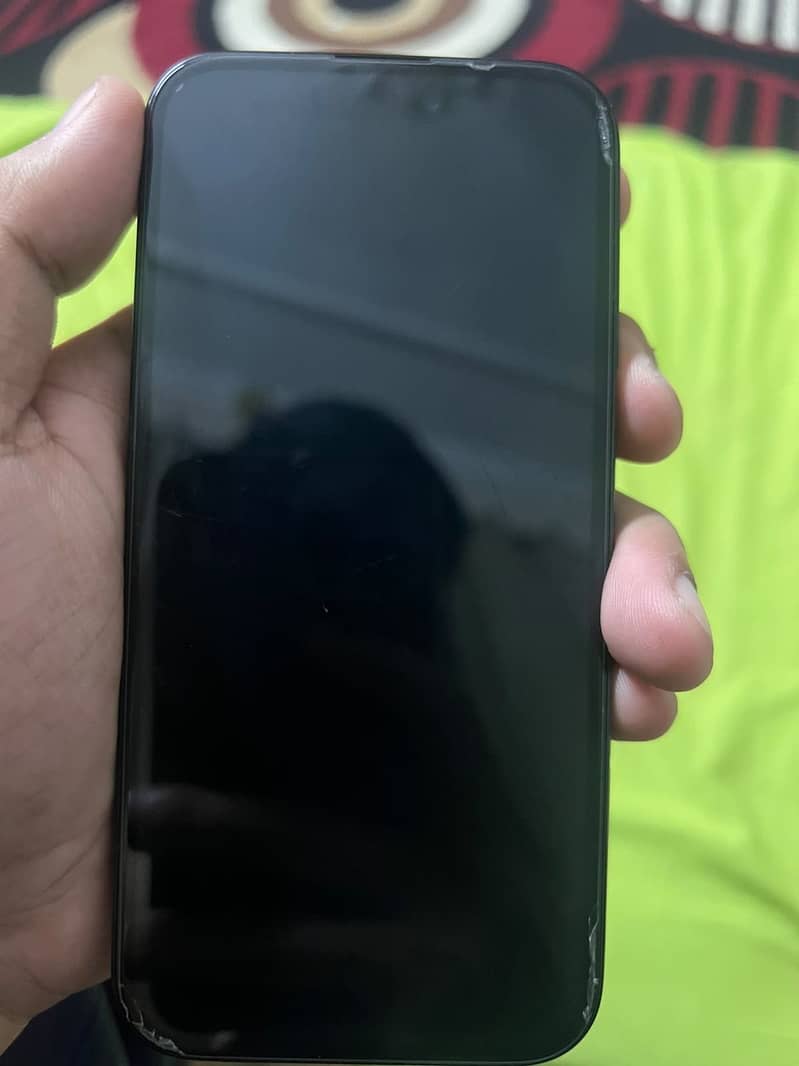 Apple iPhone 15 Pro 4
