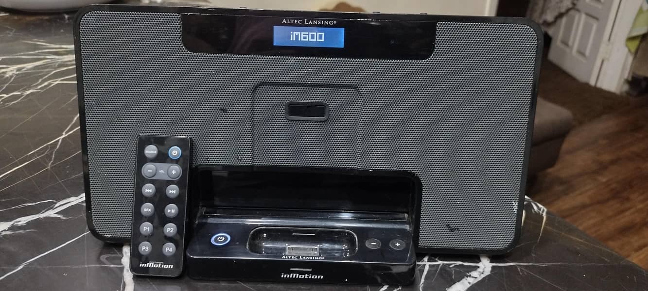 Altec Lansing docking station 0