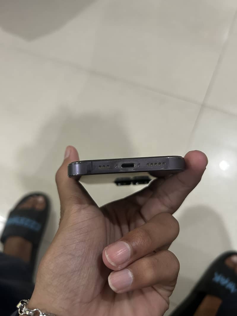 Apple iPhone 14 Pro 1