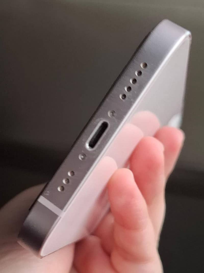 IPhone 13 1